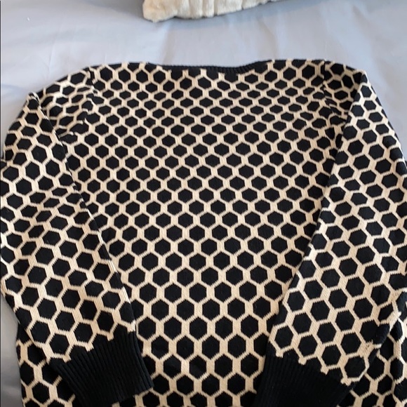 Banana Republic Crew Neck Sweater - Picture 4 of 4